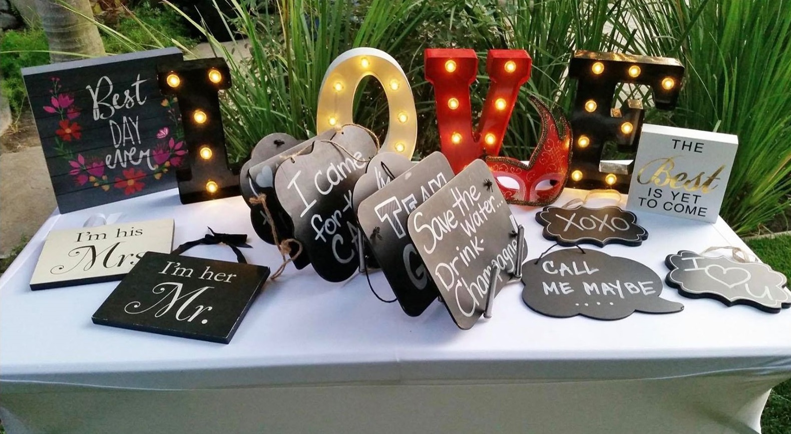 Props photo booth rental