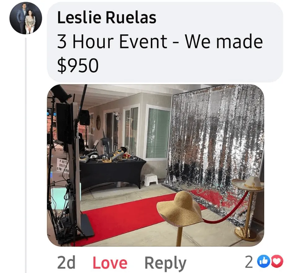 leslie made money from his photo booth